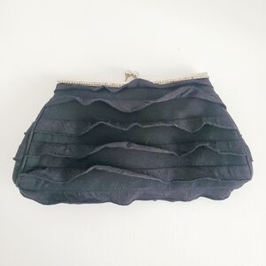 Black Ruffled Kiss-Lock Clutch